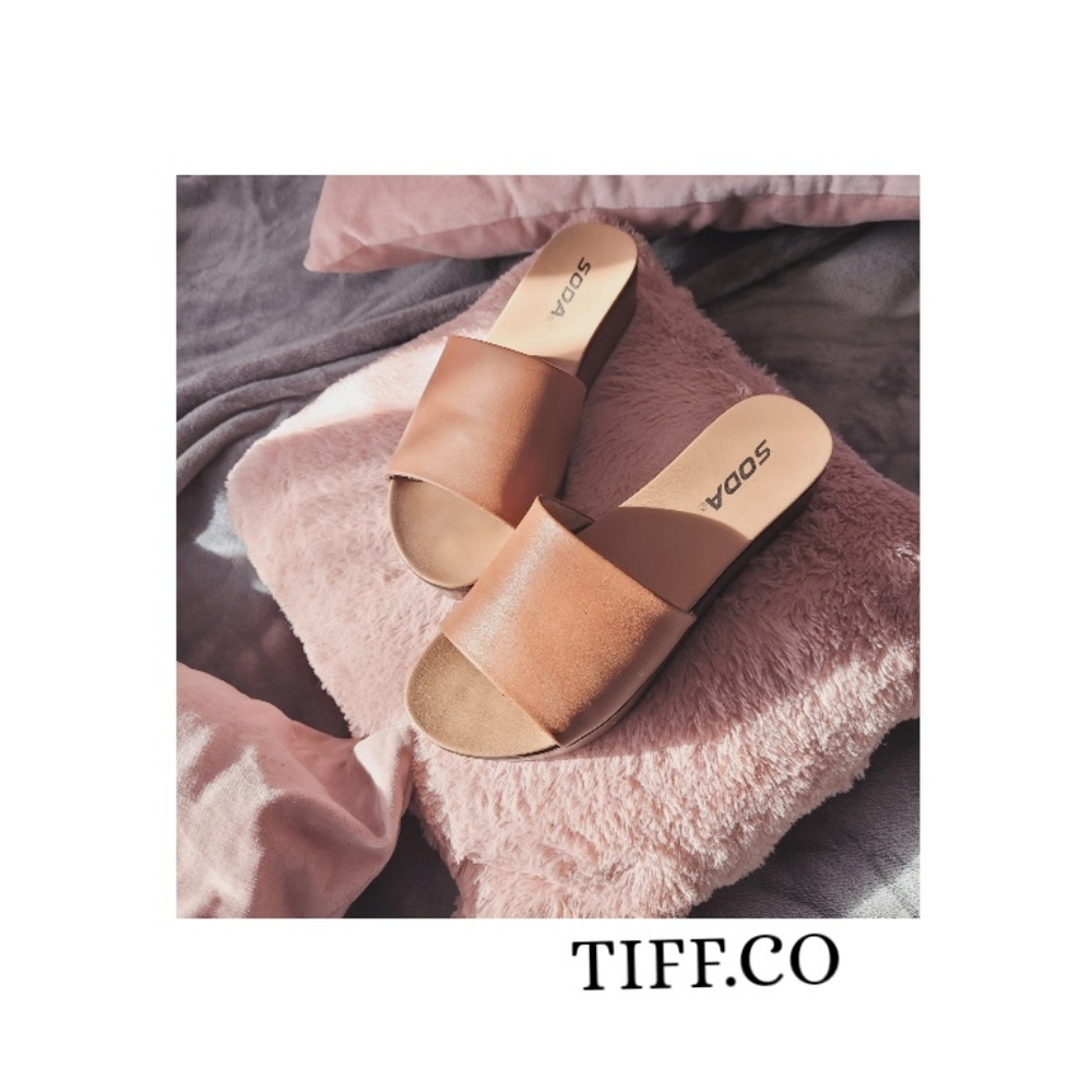 Brown Open-Toe Slippers